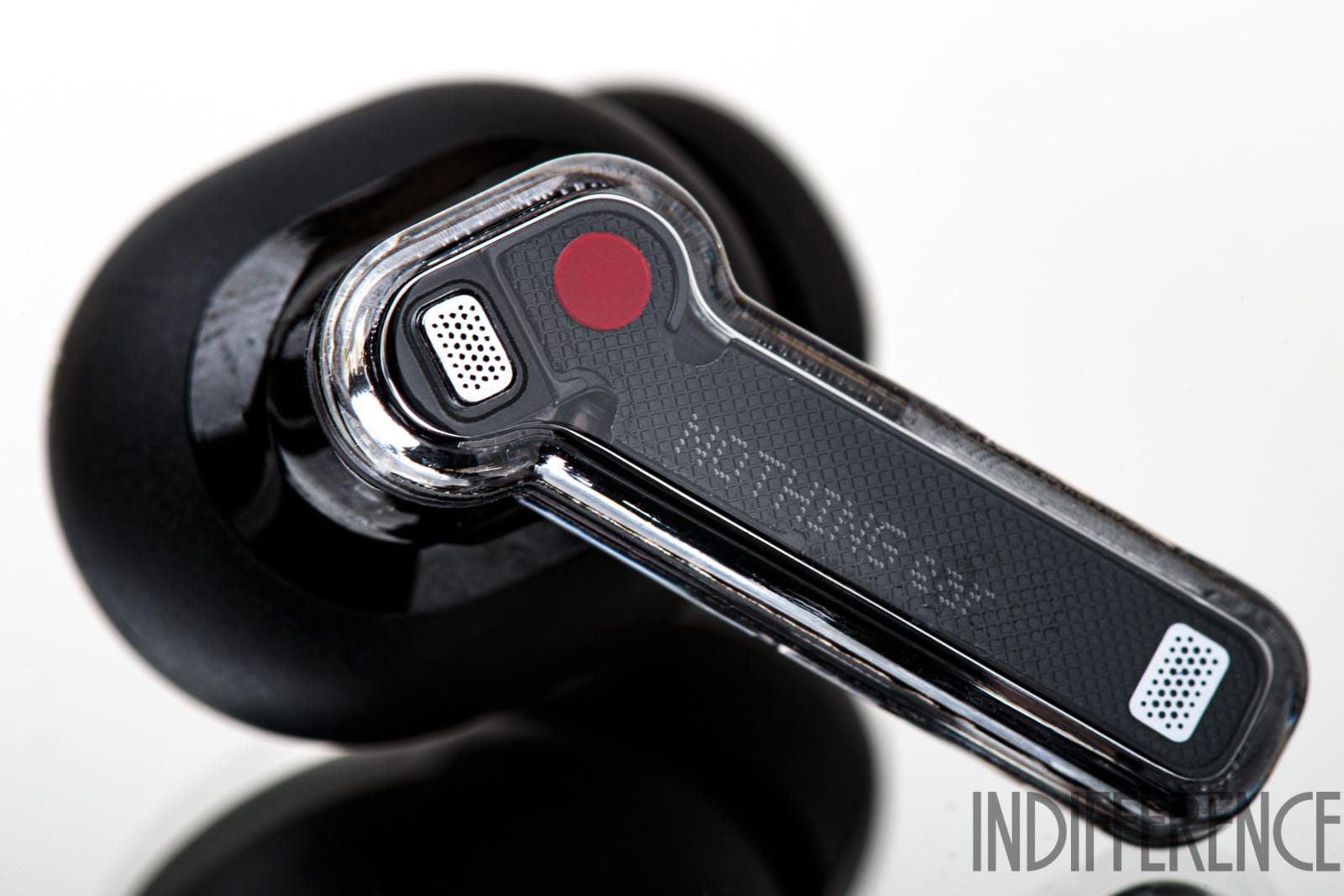 ワイヤレスイヤホン「Nothing Ear」レビュー | インディファレンス