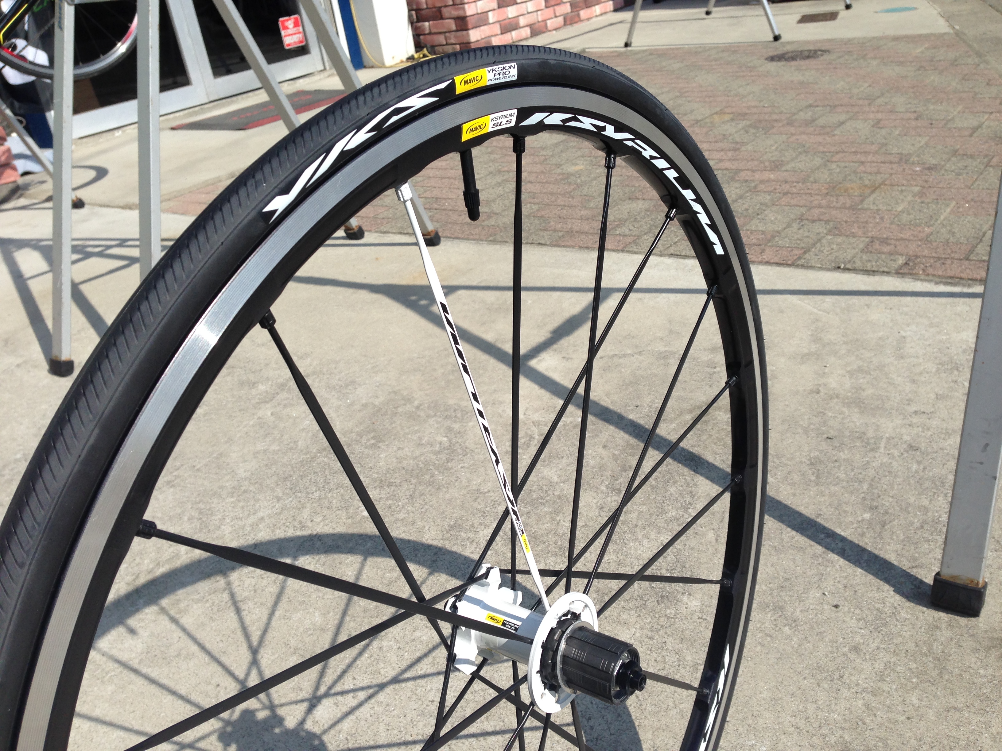 マビック キシリウムSLS : -INFINITY-兵庫県唯一のロードバイクを