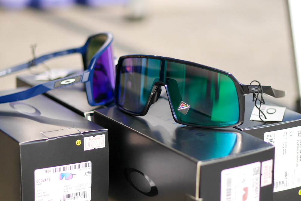 OAKLEY SUTRO : -INFINITY-兵庫県唯一のロードバイクを専門とする