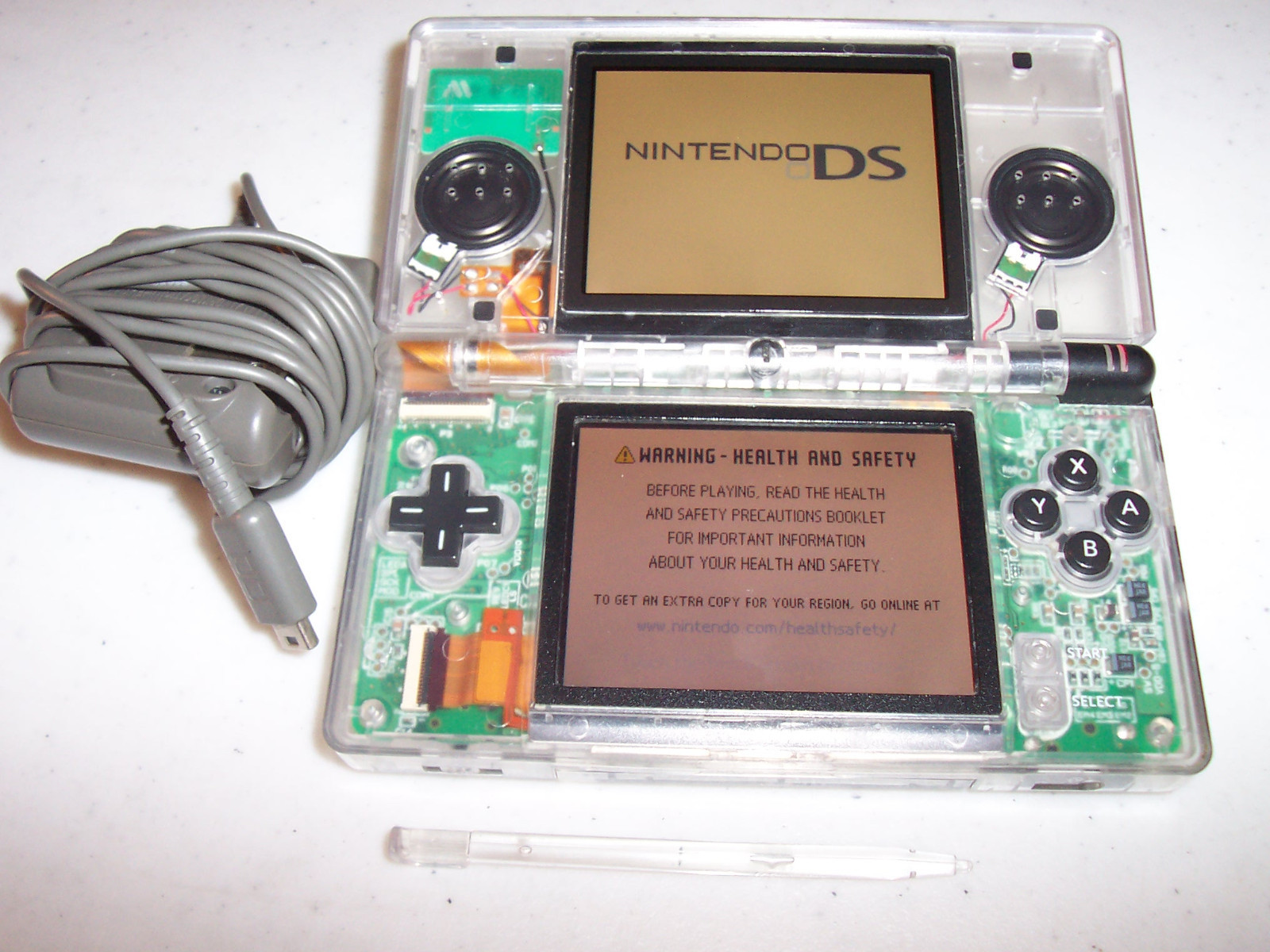 Nintendo DS vs. The Sony PSP - InfiniGEEK