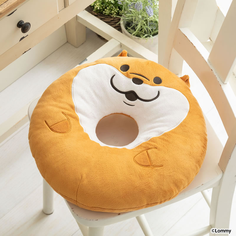 制作実績 - 可愛い嘘のカワウソドーナッツクッション | 株式会社グレイ