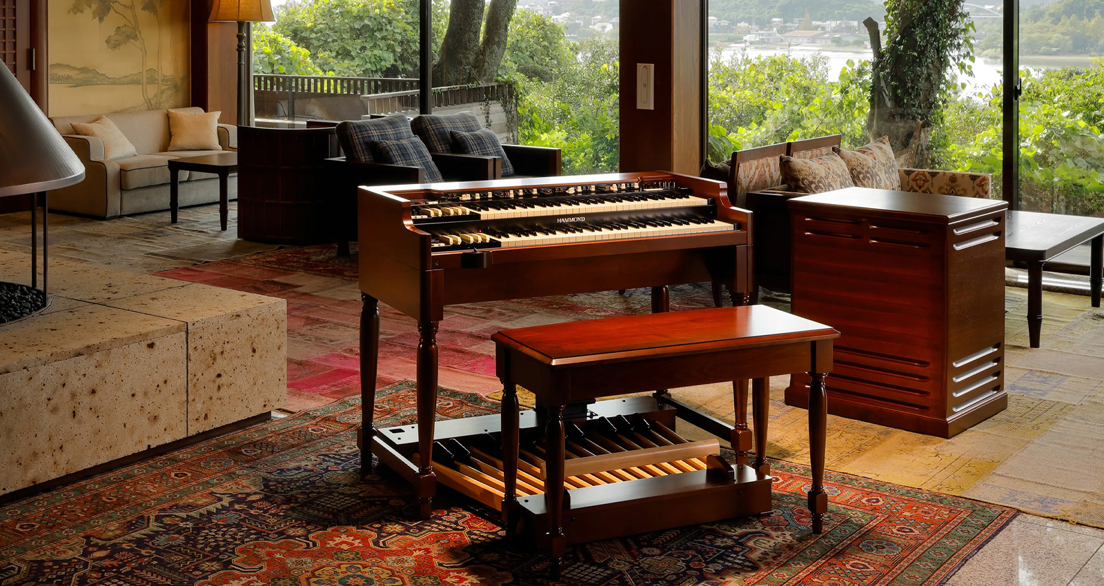 HAMMOND XK-7＆XK-7D | 新音源VEMと新6接点鍵盤でB-3の不完全さまで