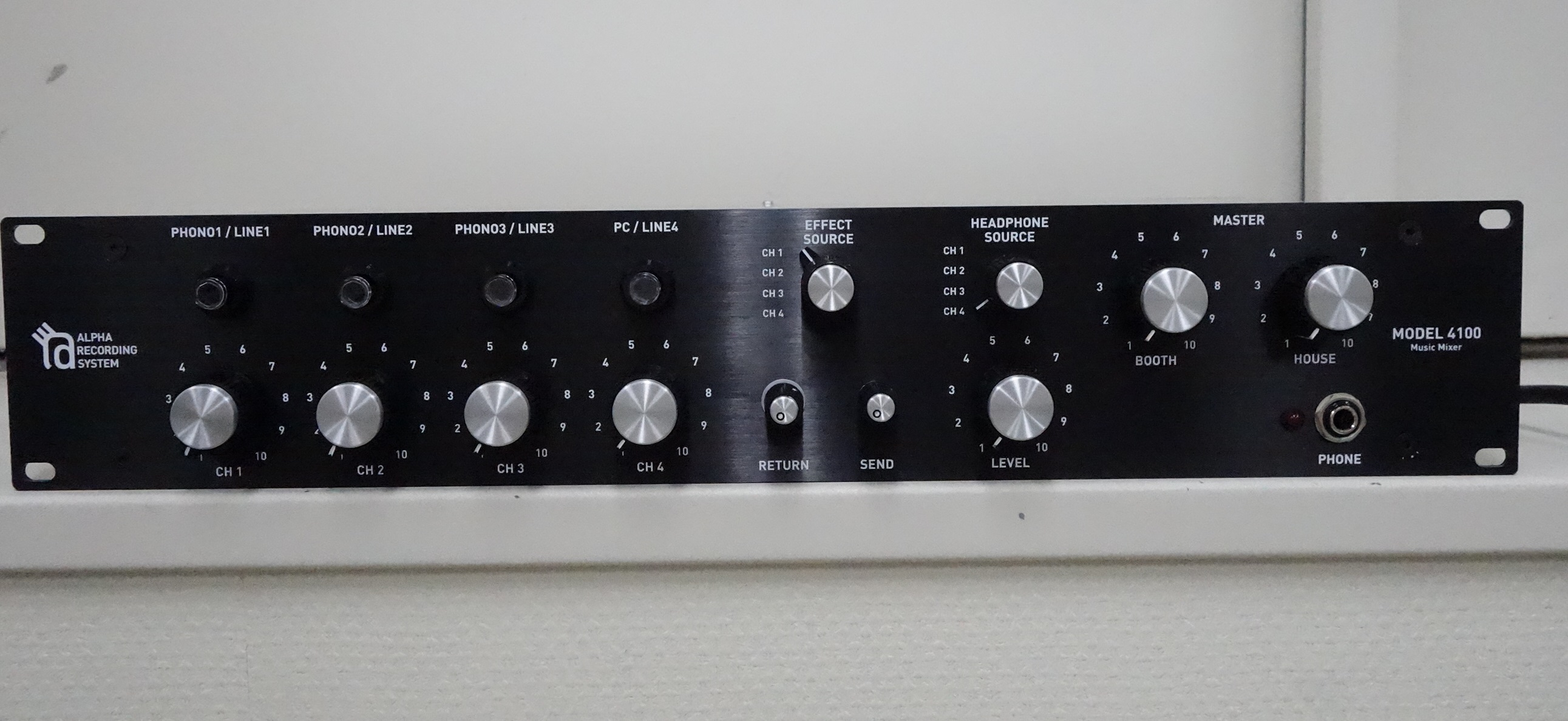 国産オールハンドメイド ロータリーDJミキサーARS/MODEL4100