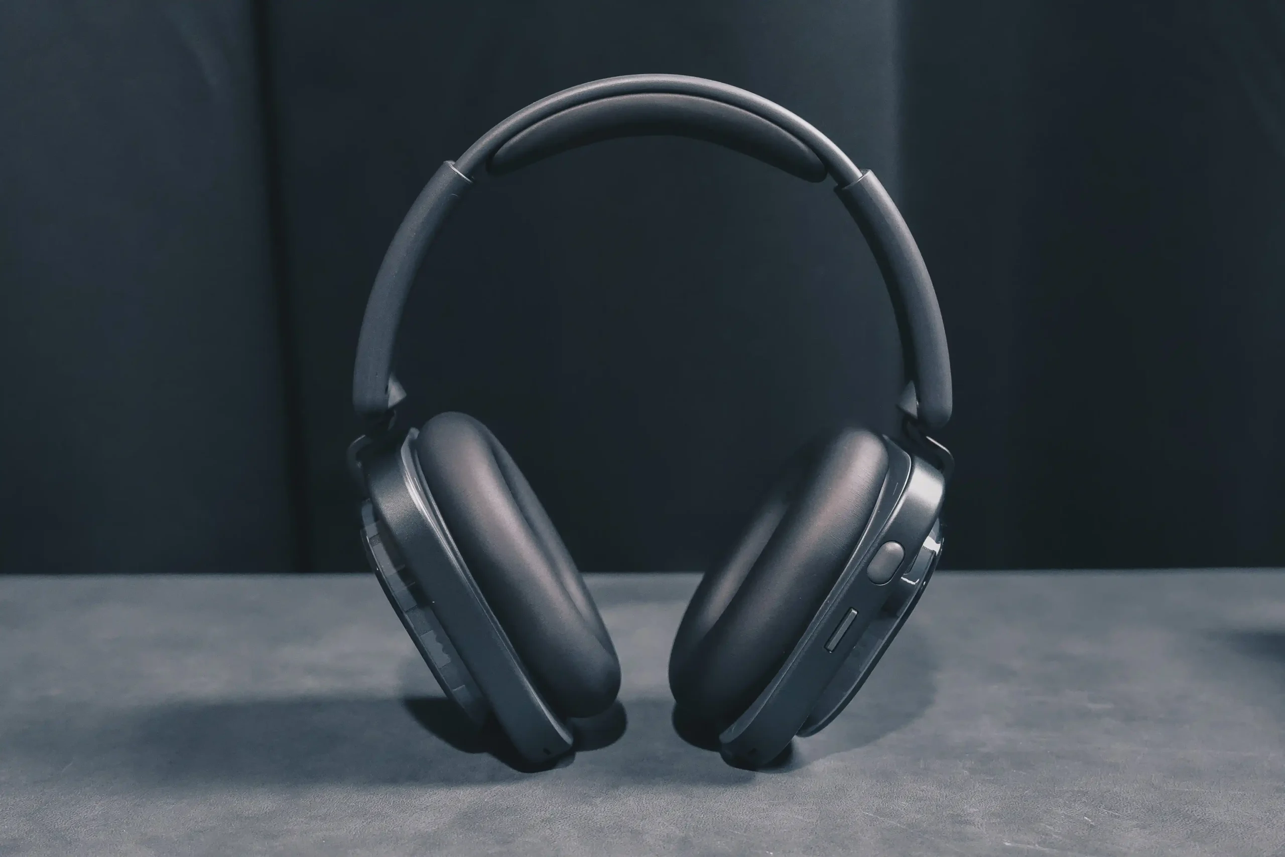 あの話題のヘッドホンNothing headphone(1)レビューとファースト