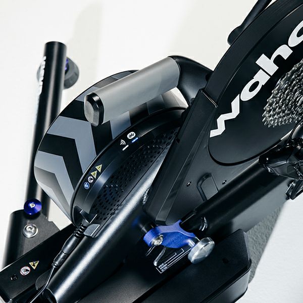 ご注文から2～3営業日後に出荷】Wahoo KICKR MOVE/ワフー キッカー