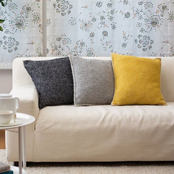 北欧や海外ブランドのあたたかいウール製クッションカバー集 - inzak