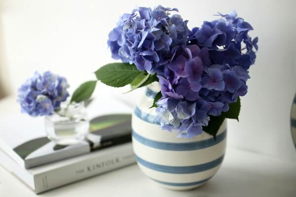 北欧ブランドのおしゃれなフラワーベース。花と花瓶で暮らしを飾る