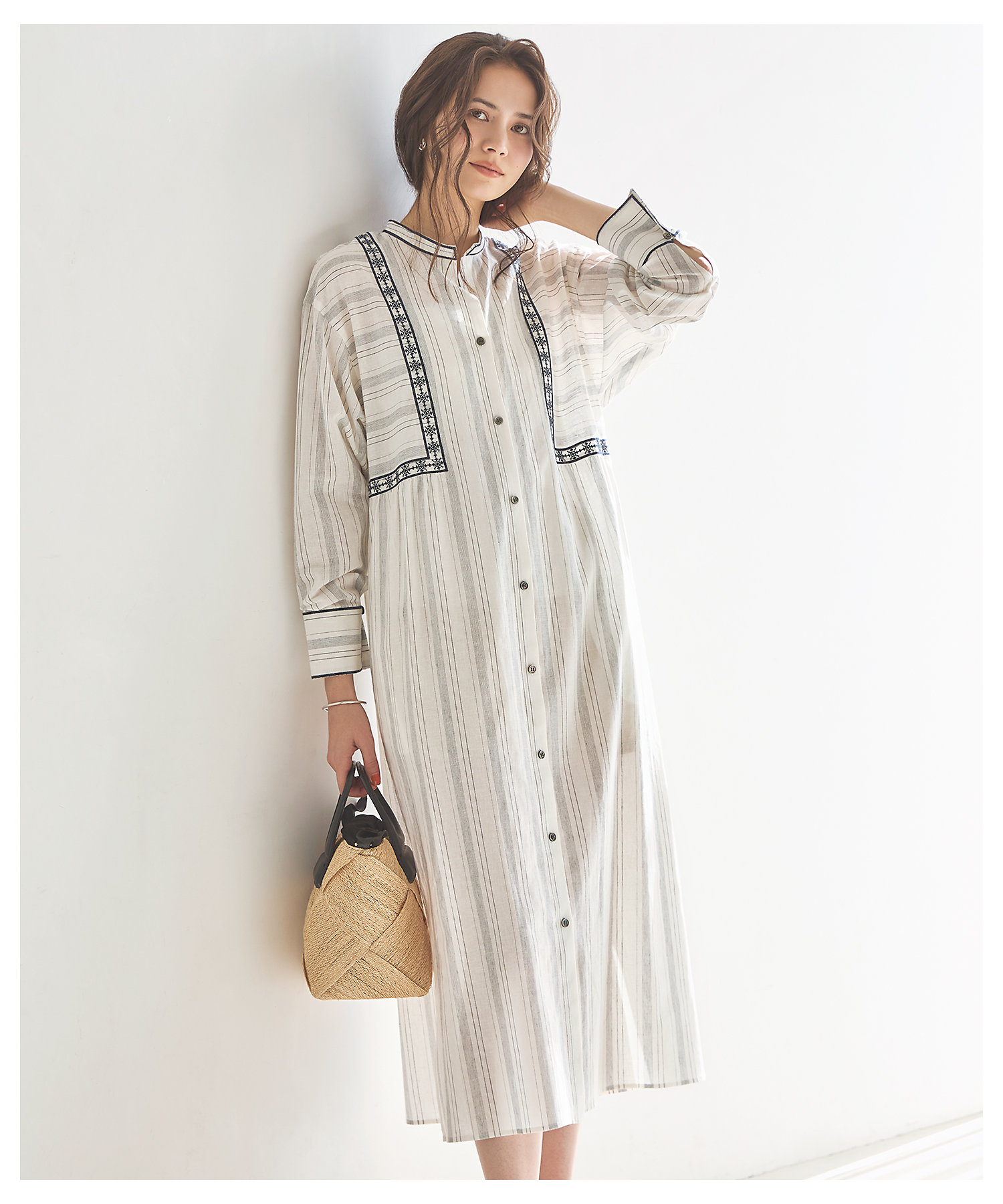 SLOW／一部店舗限定】ストライプエンブロイダリー ワンピース