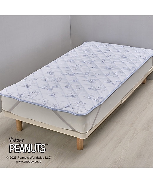 ピーナッツ（スヌーピー） リバーシブル敷パッド