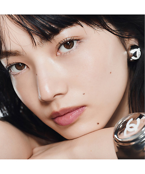 CHANEL（CHANEL） エクラ プルミエ ブライト ミルキー エッセンス 通販