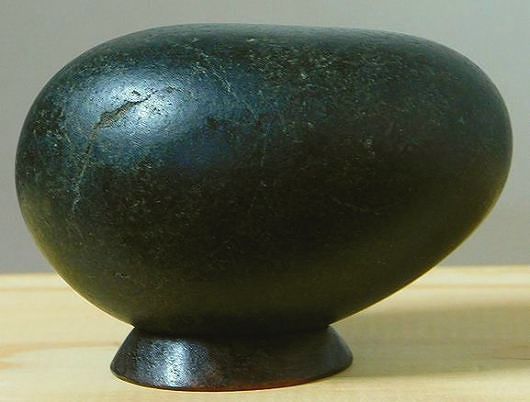 緋山酔恭「山水石美術館」 全国の水石・美石を紹介 『抽象石・心象石』