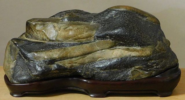 緋山酔恭「山水石美術館」 全国の水石・美石を紹介 瀬田川石 Ⅲ(虎石