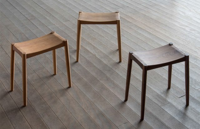 無垢材削り出しの高級スツール - 椅子の店