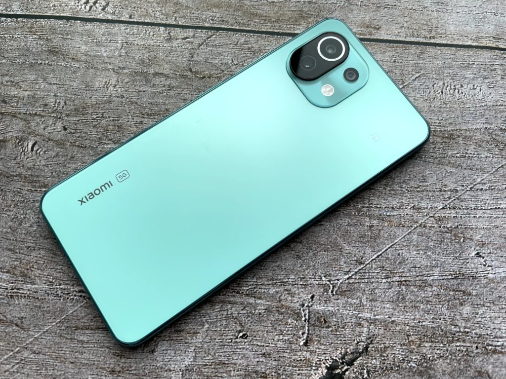 Xiaomi Mi11 Lite 5G国内版レビュー！手堅いスマホだけど気になった点