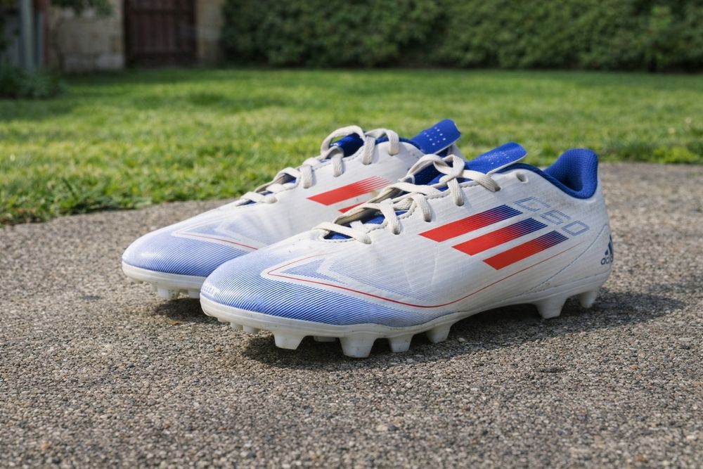 adidas f50 37 - Купити футбольне екіпірування - Ціна на OLX.ua