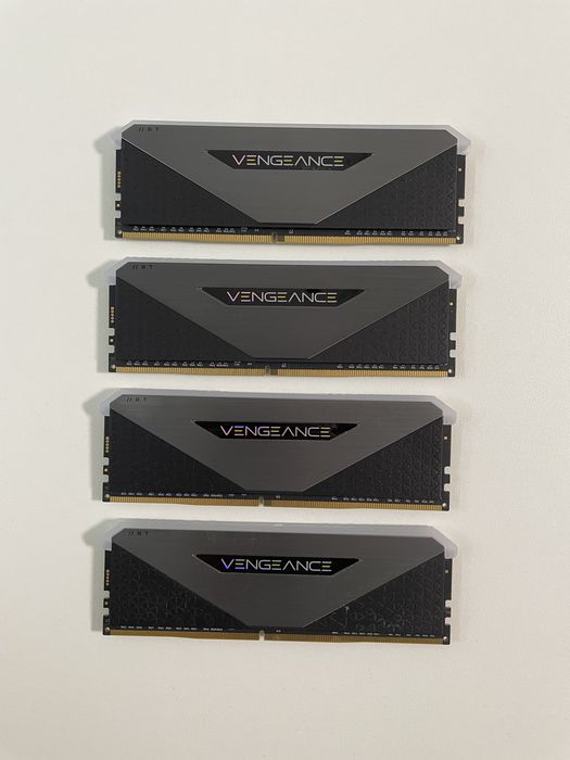 corsair ddr4 32gb - купити комплектуючі для ПК - Ціна на OLX.ua