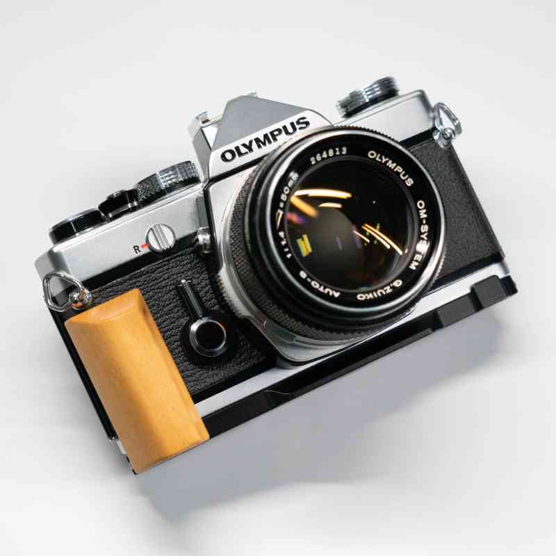 Film Olympus OM1 Grip Wood (OM2 OM3Ti)