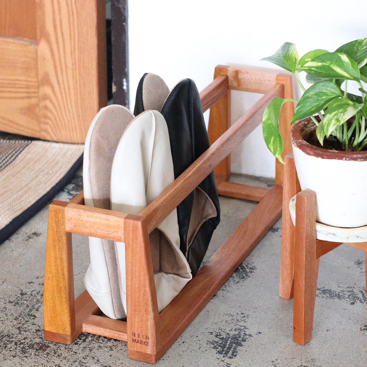 マホガニー スリッパラック | itomani（いとまに）｜日常の「暇（いと