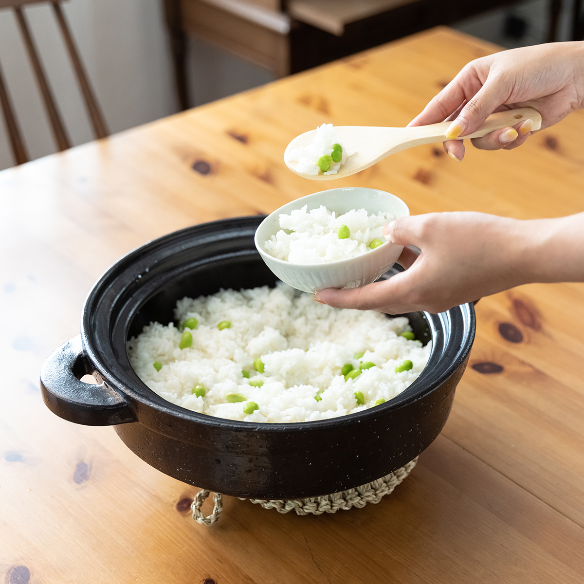 長谷園】 IH対応ヘルシー蒸し鍋 黒釉 大 | itomani（いとまに）｜日常