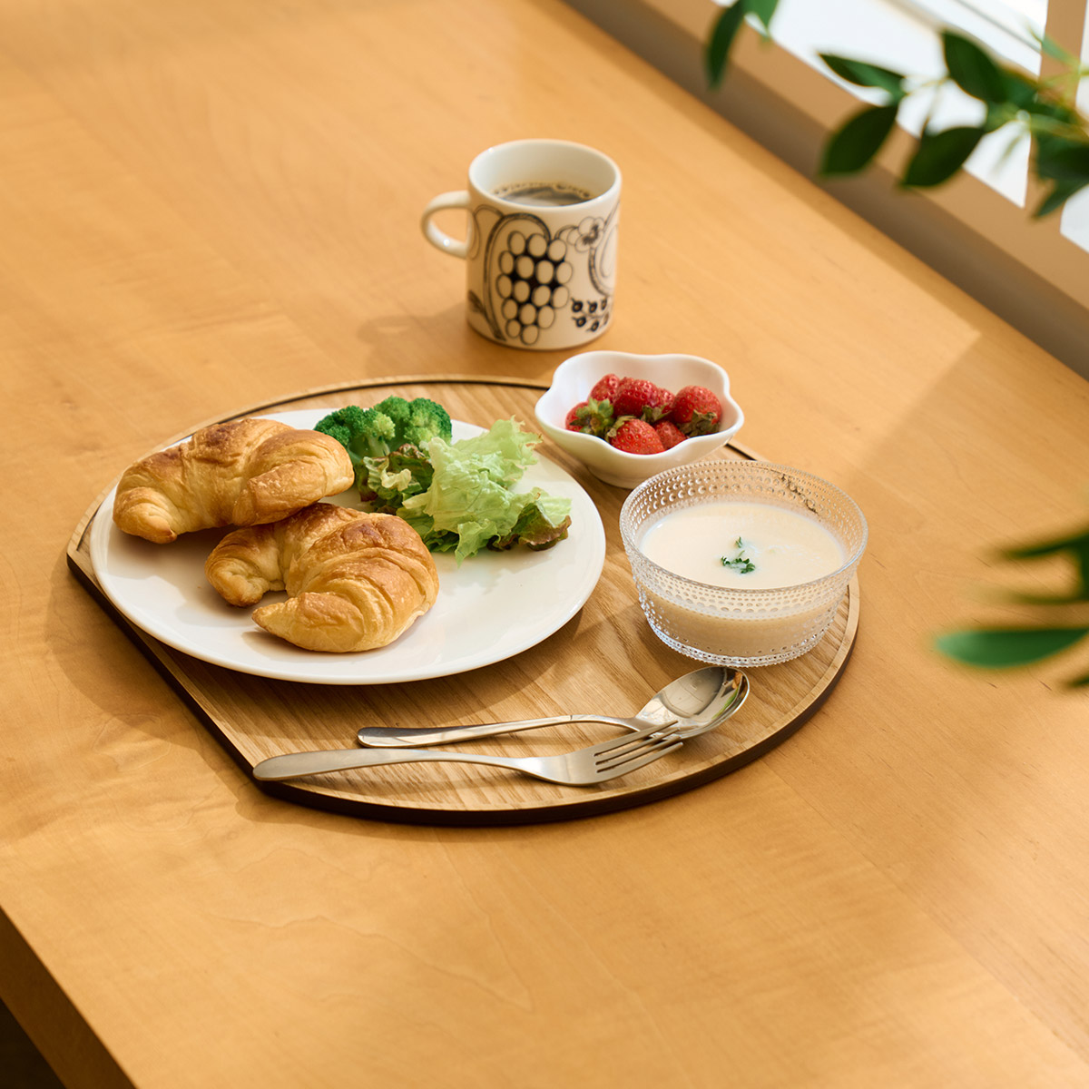 お盆/トレー | itomani（いとまに）｜日常の「暇（いとま）」に