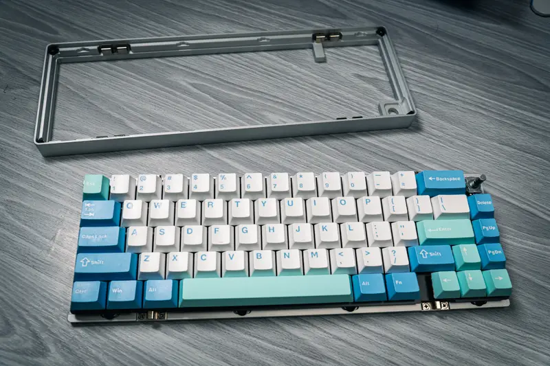 Epomaker Galaxy65 レビュー【とろけるような最高な打鍵感のメカニカル