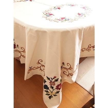 セール 60%OFF インテリア雑貨 刺繍入り テーブルクロス マルチカバー