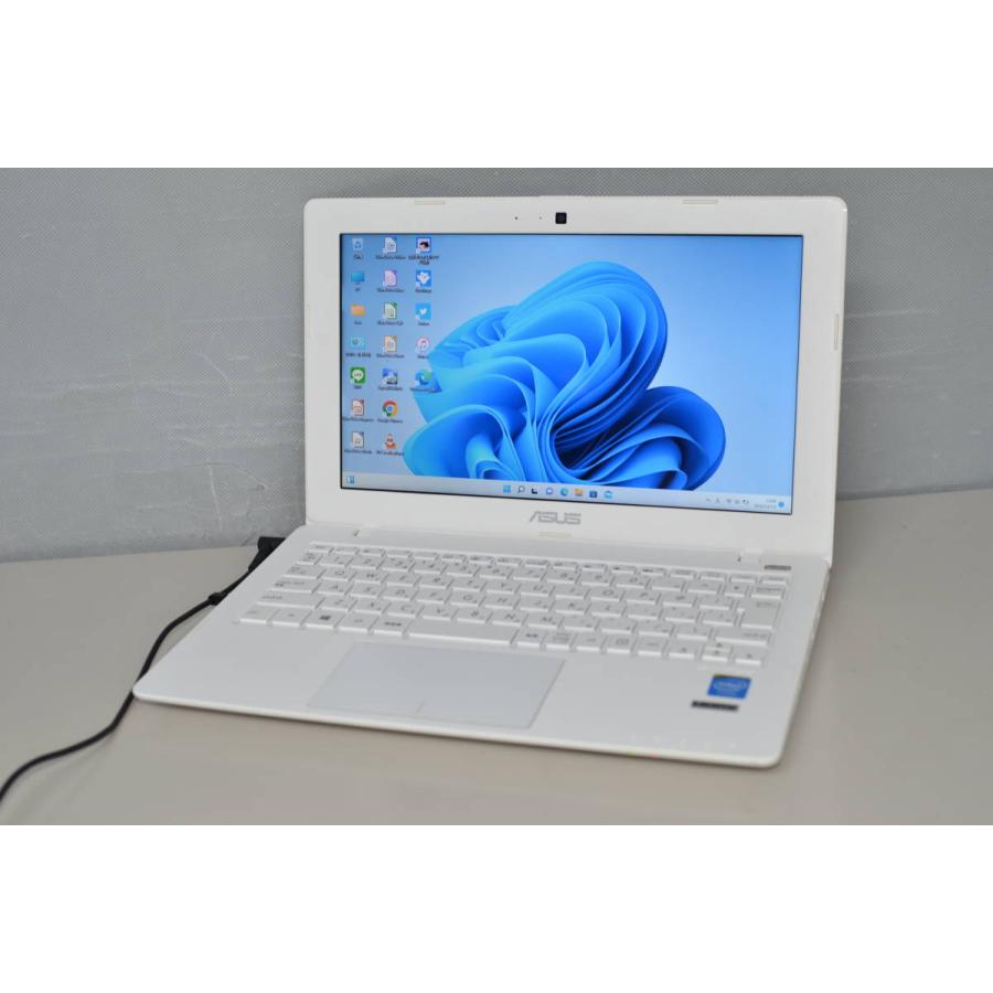 中古良品 軽量ノートパソコン 11.6型 ASUS X200M 最新Windows11+office