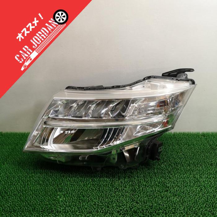 M900S【LED 左 ヘッド ライト/ランプ】H29 ダイハツ トール カスタムG