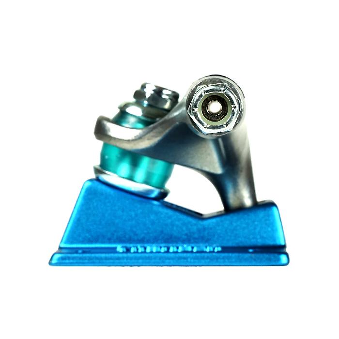 THUNDER CHARGED HOLLOW LIGHTS トラック サンダー ホロー スケート