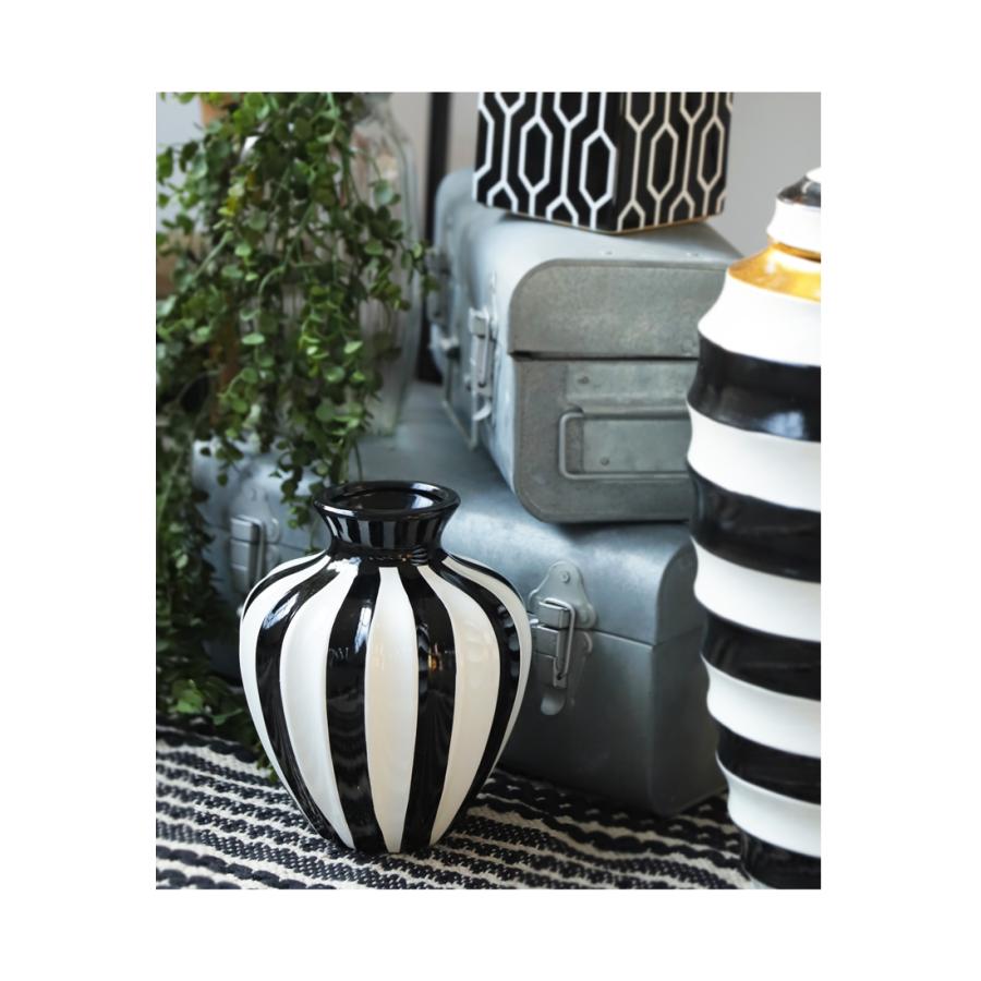 ポイント10％！2月25日20時〜3月26日10時 ストライプ柄 花瓶 Sサイズ