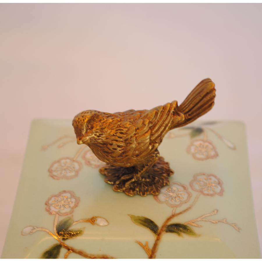 ボックス BOX 鳥 陶磁器 真鍮 蓋つき小物入れ 雑貨 桜 アンティーク調