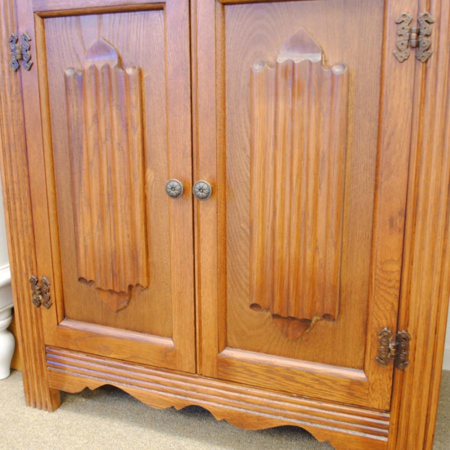 カップボード 英国アンティーク風キャビネット ガラスドアキャビネット