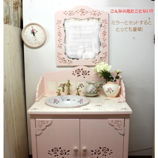 マニーローズタイルのロマンティック洗面台 端までタイルバージョン