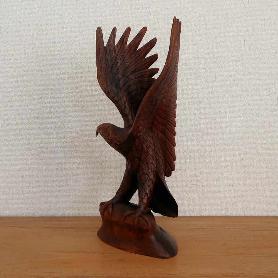 イーグルの木彫り50cm 右向き 鷲の木彫り置物 オブジェ 鳶の置物 鳥の