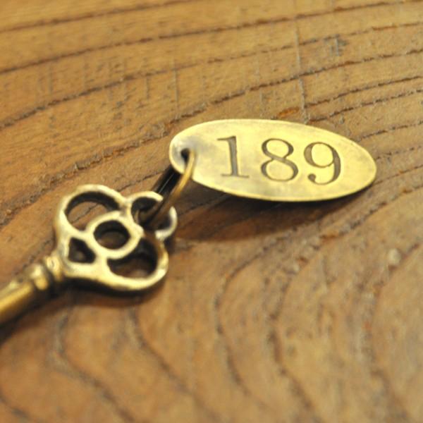 ブラス鍵538 真鍮金具 家具部品 鍵部品 アンティーク仕上げ DIY 日曜