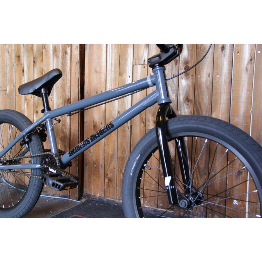 自転車 BMX 20インチ ストリート UNITED SUPREME GLOSS GRAPHITE 送料