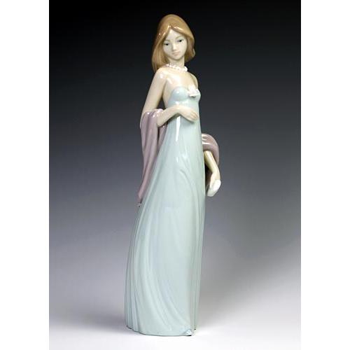 リヤドロ（Lladro リアドロ 陶器人形 置物） 乙女 少女#ldr-5487