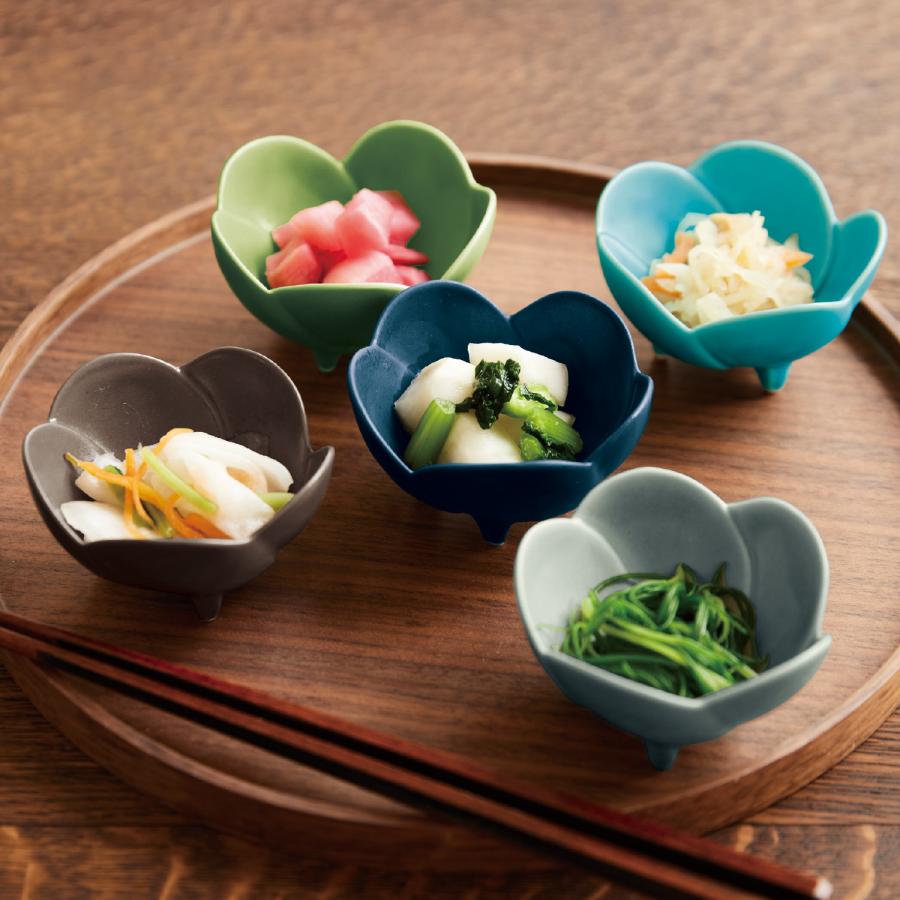 小鉢 食器 キッチン用品 花形 三つ足 5色セット 美濃焼 日本製 日用品