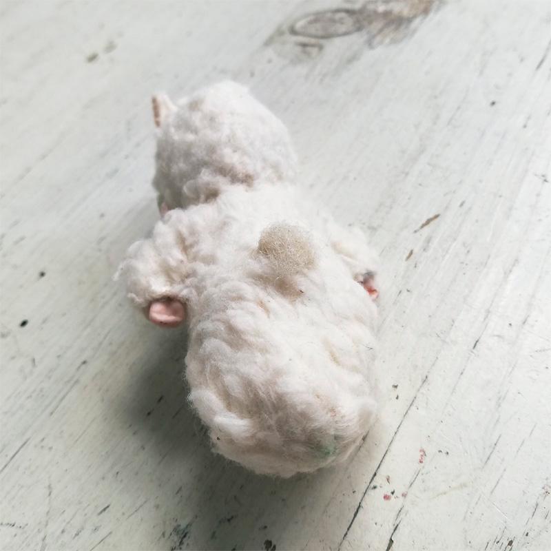 うさぎの着ぐるみ ビスクベビードール with イースターエッグ ドイツ