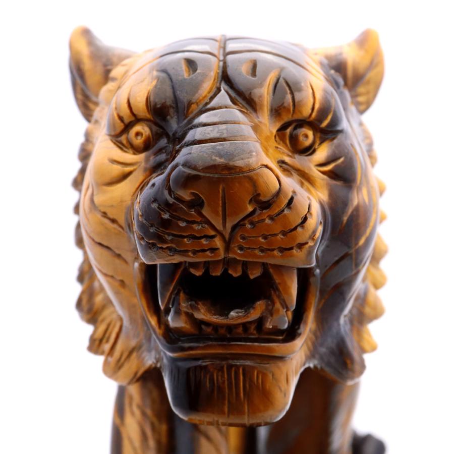 GOLD STONE タイガーアイ 虎 置物 彫刻 台座付き 2.2kg 虎眼石 風水