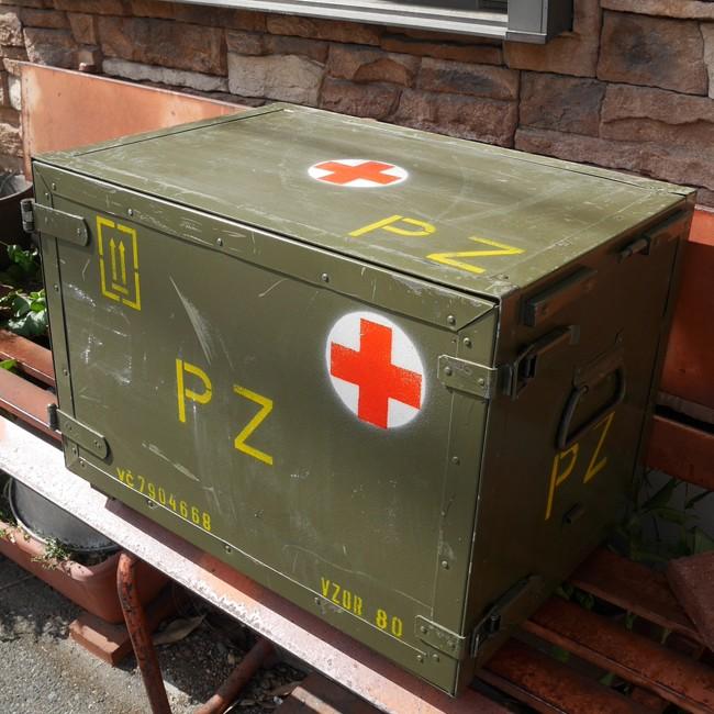 チェコ軍 メディカルボックス ミリタリー インテリア 収納 ウッド