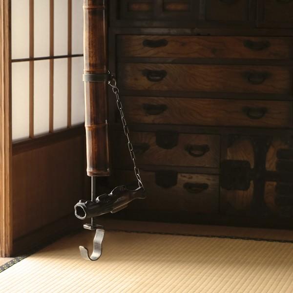 送料無料 自在鉤 中 はぜ 天然竹 漆塗り 囲炉裏 山中漆器 自在かぎ