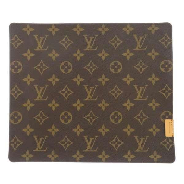 LOUIS VUITTON（ルイ・ヴィトン） マウスパッド モノグラム タピ・スリ