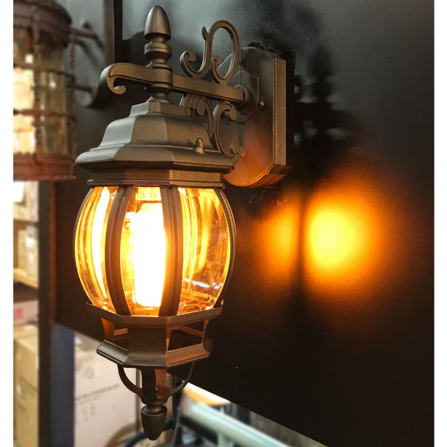 おしゃれなアンティークデザインのアウトドアライト 玄関照明 玄関