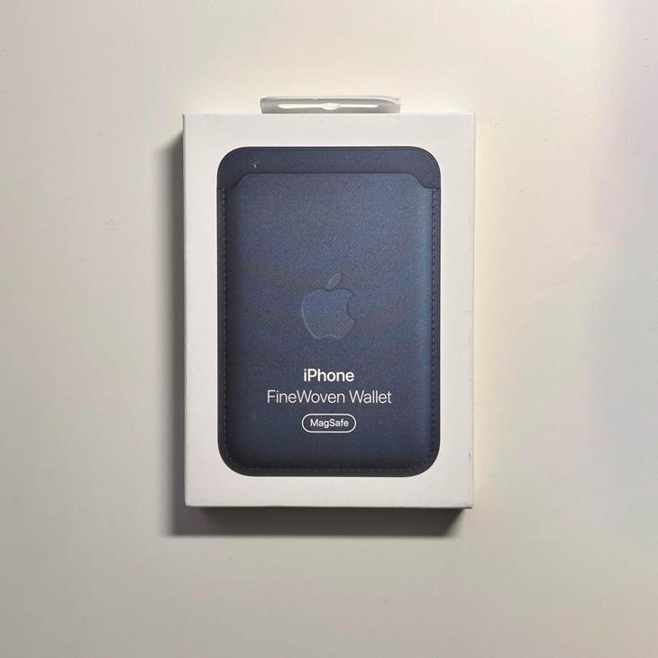 Apple Apple純正 MagSafe対応 iPhoneファインウーブンウォレット