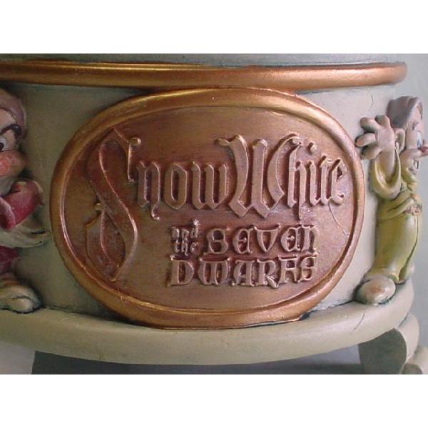 US ディズニー限定 「白雪姫」 “ウィッシング・ウェル(願いの井戸