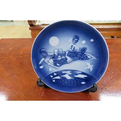 ROYAL COPENHAGEN（ロイヤルコペンハーゲン） ミレニアムプレート 2001