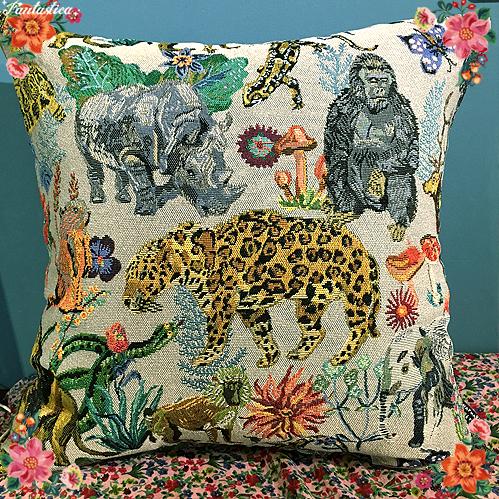 ナタリー・レテ クッションカバー ジャングル 野生動物たちのゴブラン