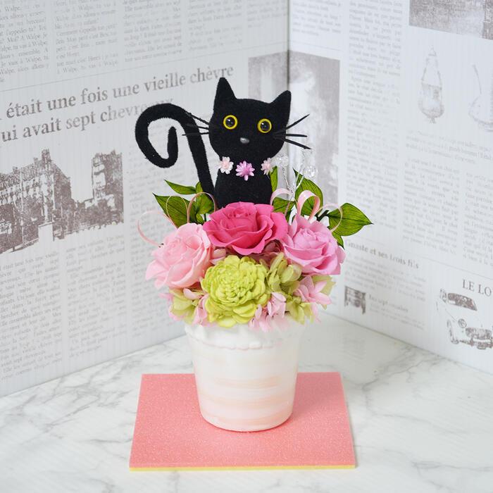 プリザーブドフラワー クロネコ 黒猫 アレンジメント 贈り物