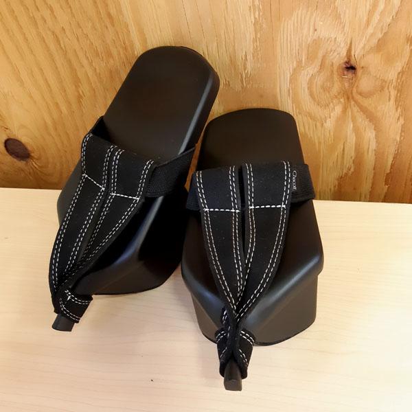 Chacott（チャコット） グーポ ハイタイプ トレーニングサンダル 姿勢